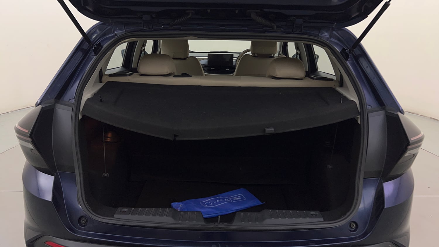 Used 2025 Tata Altroz Accomplished S Petrol 5MT Petrol Manual interior DICKY INSIDE VIEW