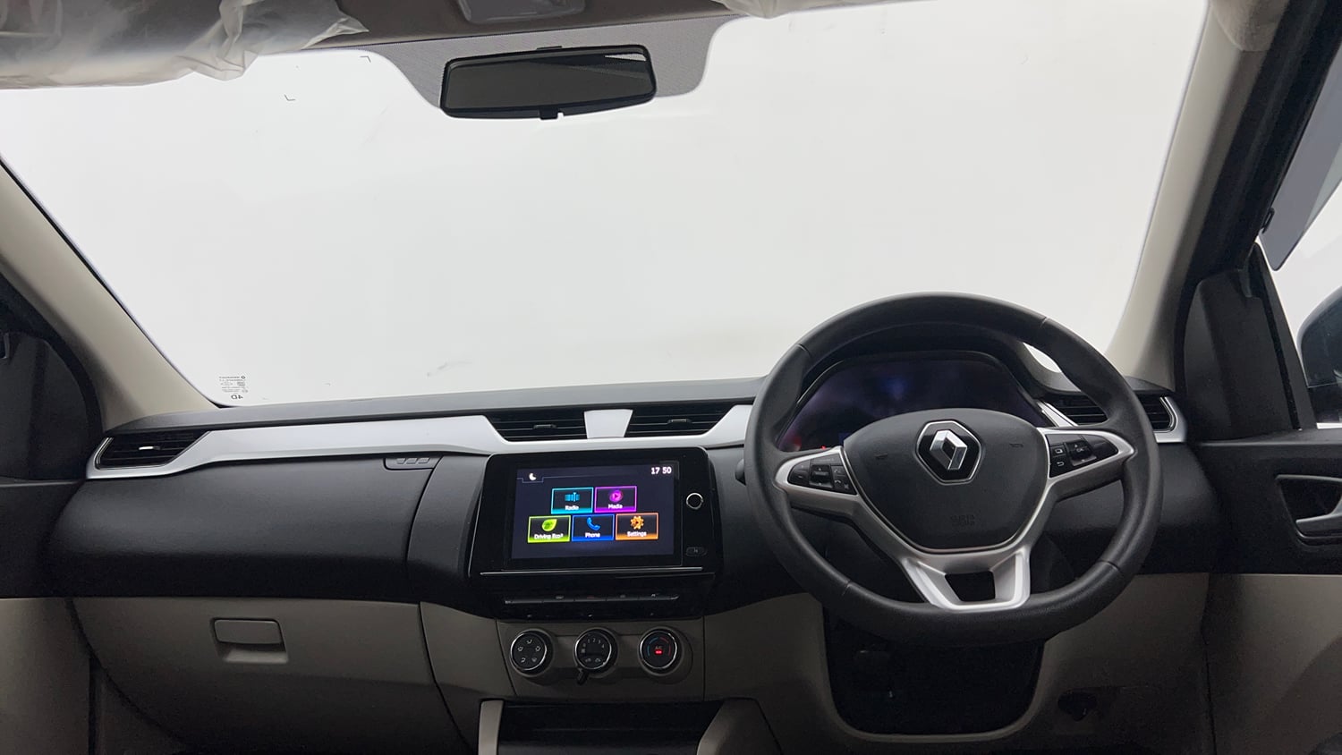 Used 2024 Renault Triber RXZ Petrol Manual interior DASHBOARD VIEW