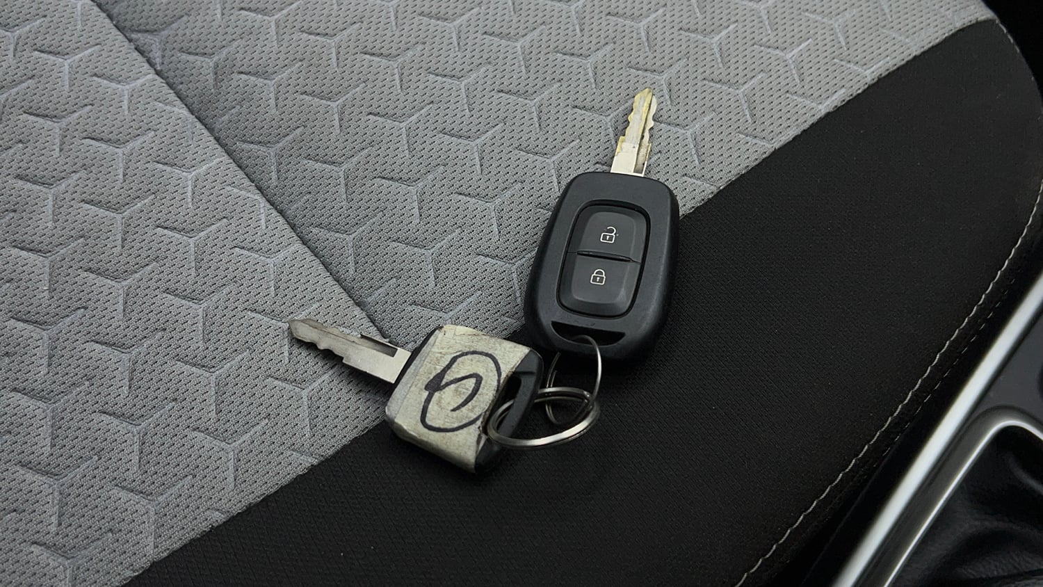 Used 2021 Datsun Redi-GO T(O) 1.0 AMT Petrol Automatic extra CAR KEY VIEW