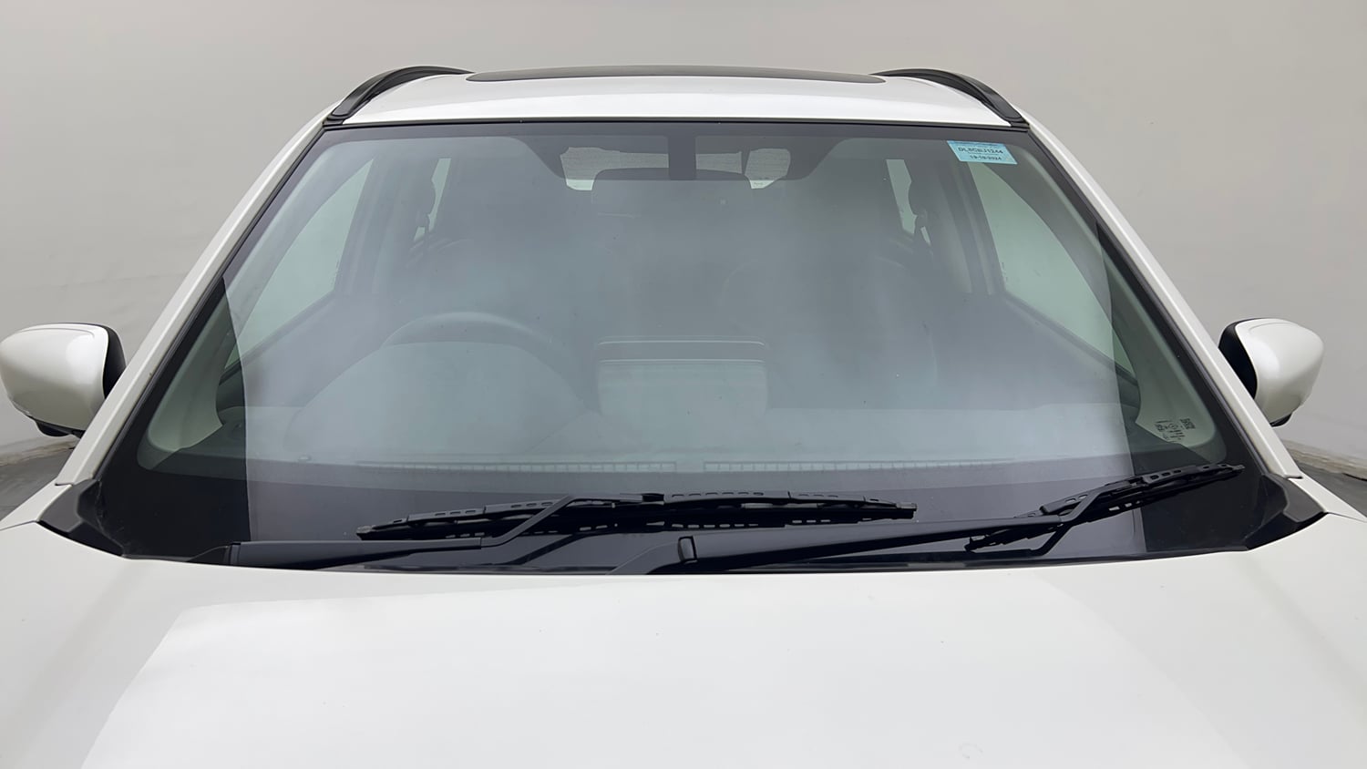 Used 2024 Toyota Urban Cruiser Hyryder V AT NeoDrive Petrol Automatic exterior FRONT WINDSHIELD VIEW