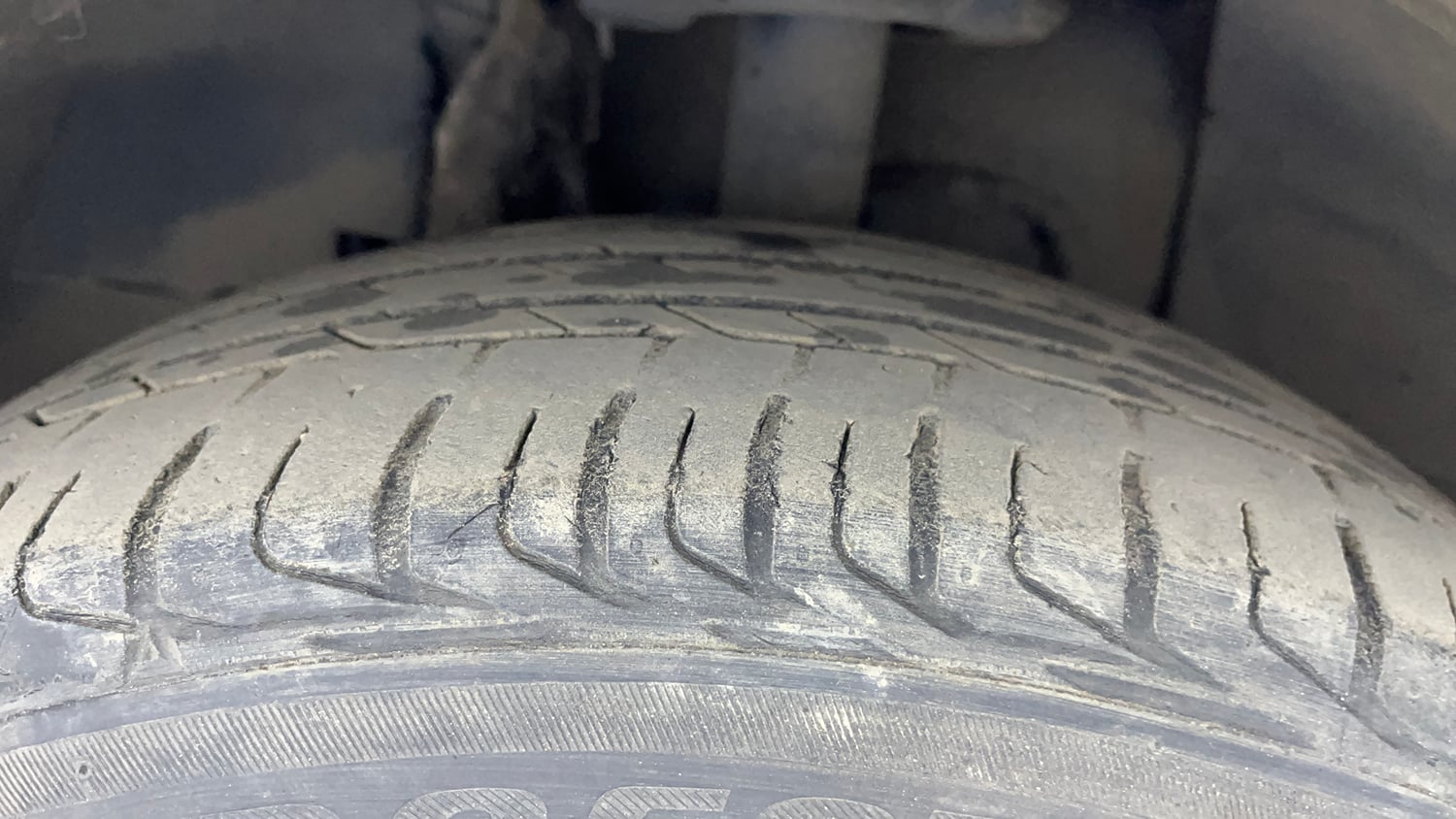 Used 2020 Tata Nexon XZA Plus (O) Petrol Automatic tyres LEFT FRONT TYRE TREAD VIEW
