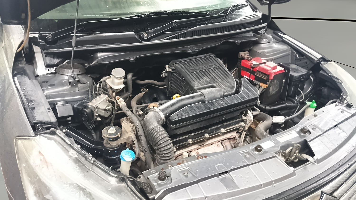 Used 2017 Maruti Suzuki Ciaz Delta 1.4 MT Petrol Manual engine ENGINE RIGHT SIDE VIEW