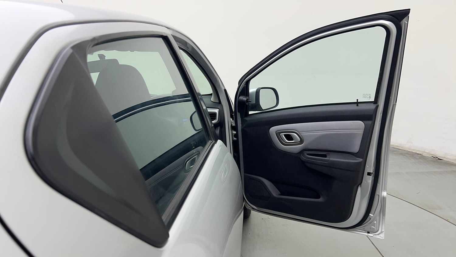 Used 2021 Datsun Redi-GO T(O) 1.0 AMT Petrol Automatic interior RIGHT FRONT DOOR OPEN VIEW