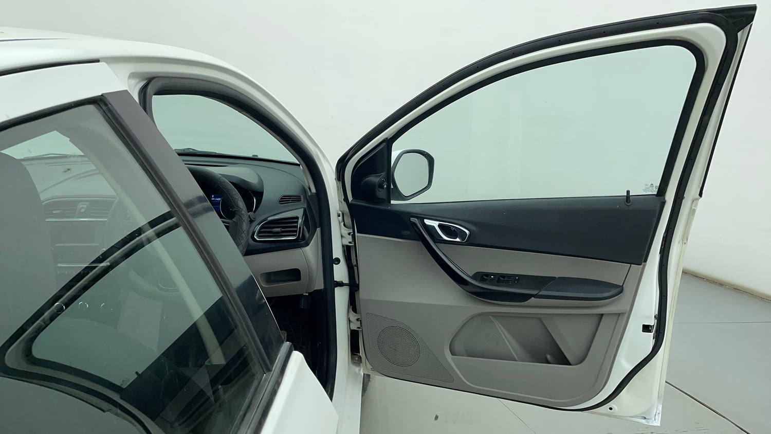 Used 2018 Tata Tiago Revotron XZ Petrol Manual interior RIGHT FRONT DOOR OPEN VIEW