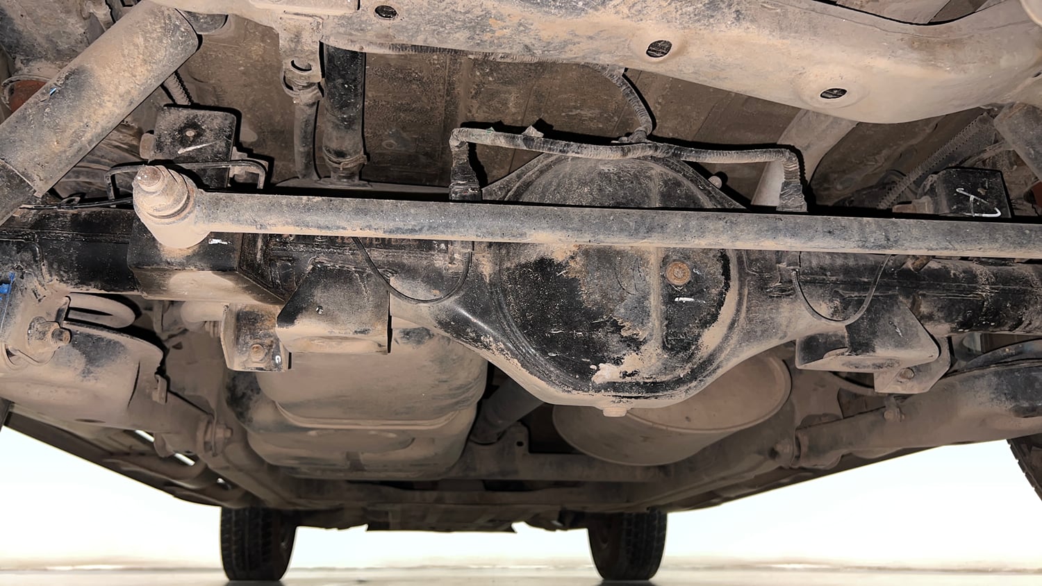 Used 2016 Mahindra TUV300 T8 mHAWK100 Diesel Manual extra REAR UNDERBODY VIEW (TAKEN FROM REAR)