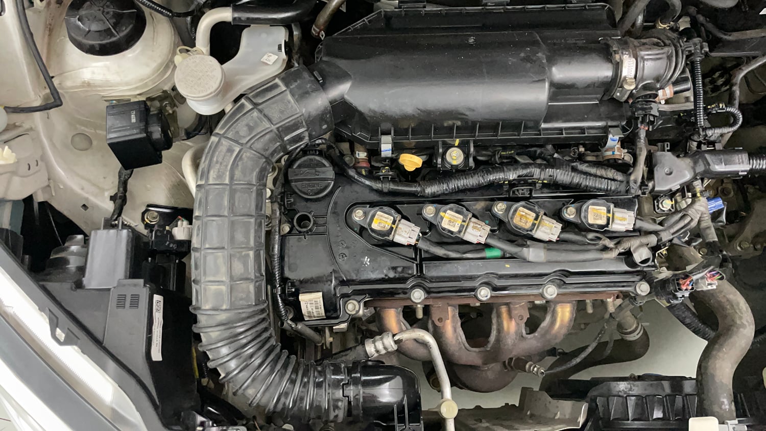 Used 2022 Maruti Suzuki Ignis Zeta 1.2 MT Petrol Manual engine ENGINE RIGHT SIDE VIEW