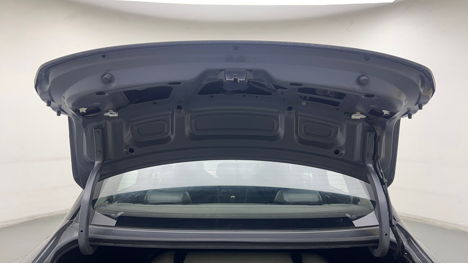 Used 2022 Hyundai Aura S 1.2 CNG Cng Manual interior DICKY DOOR OPEN VIEW