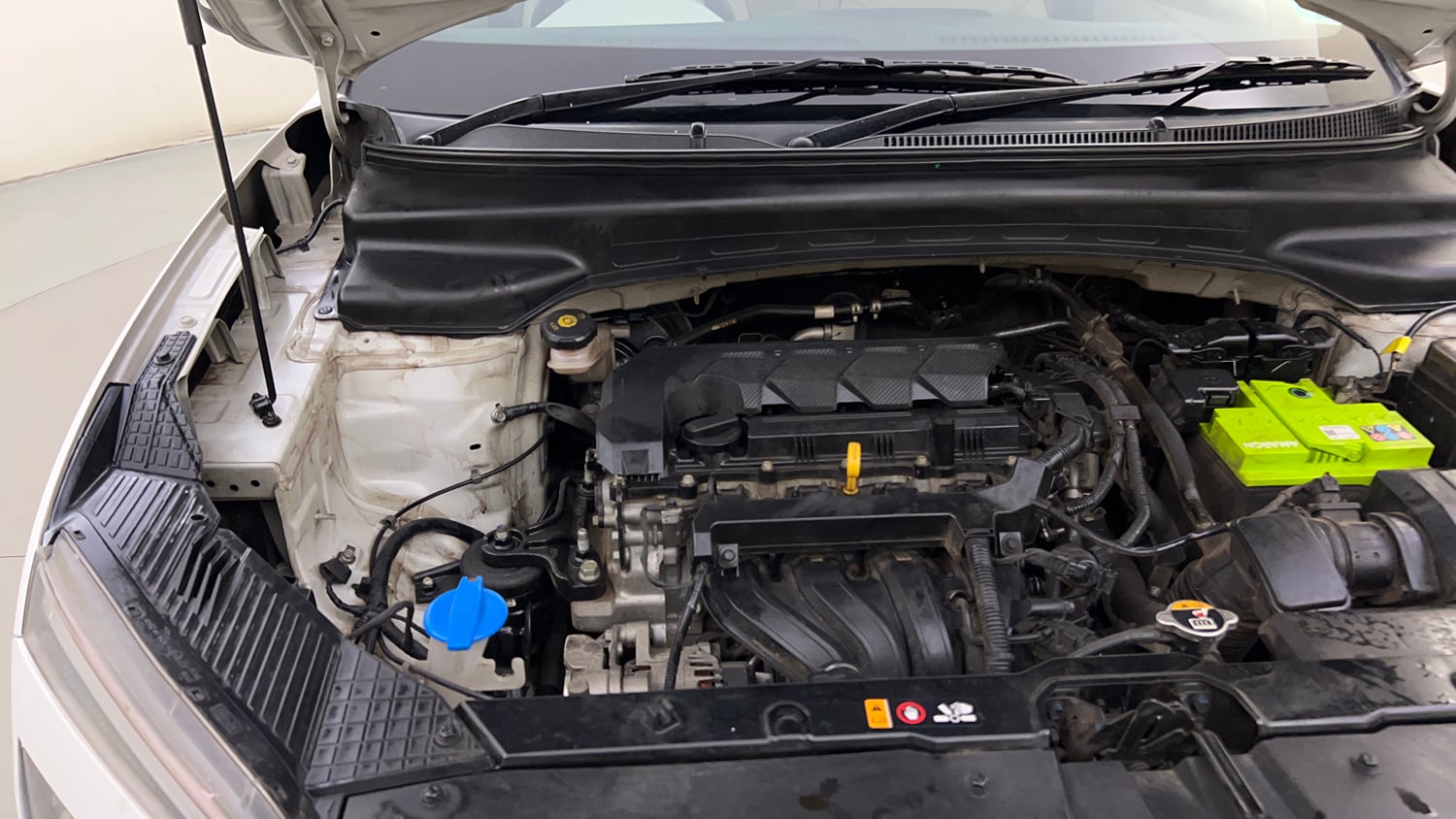 Used 2020 Hyundai Creta EX 1.5 Petrol Petrol Manual engine ENGINE RIGHT SIDE HINGE & APRON VIEW