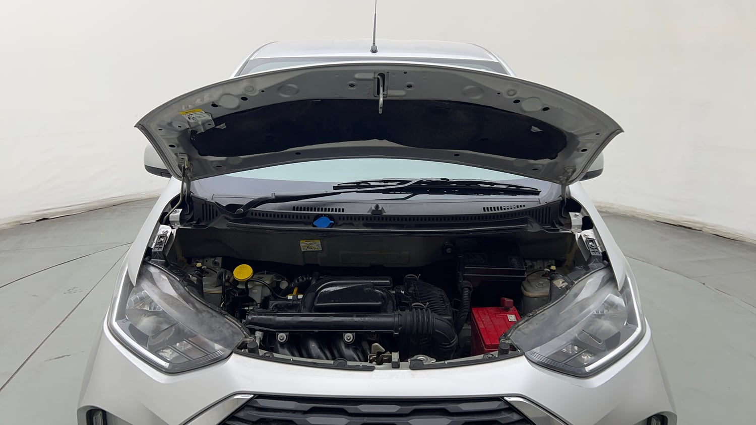 Used 2021 Datsun Redi-GO T(O) 1.0 AMT Petrol Automatic engine ENGINE & BONNET OPEN FRONT VIEW