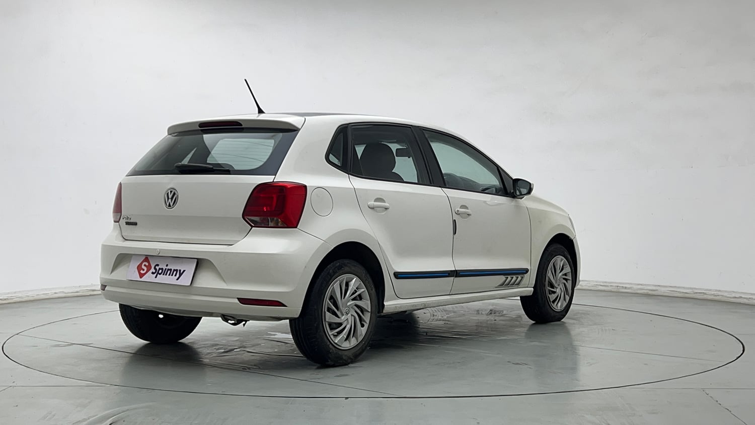 Used 2018 Volkswagen Polo Comfortline 1.0L (P) Petrol Manual exterior RIGHT REAR CORNER VIEW
