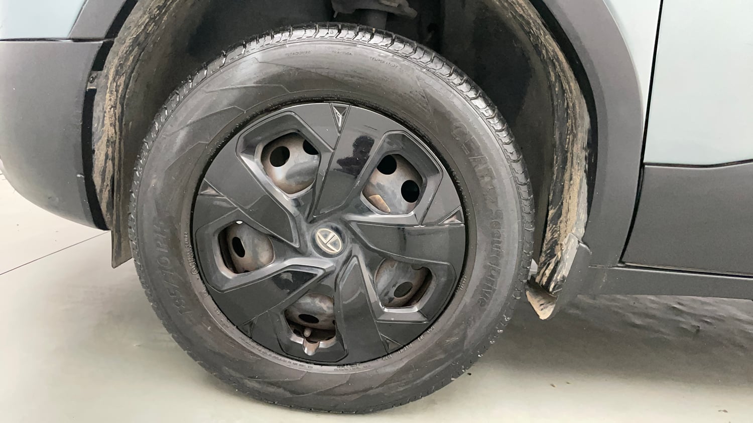 Used 2022 Tata Punch Adventure MT Petrol Manual tyres LEFT FRONT TYRE RIM VIEW