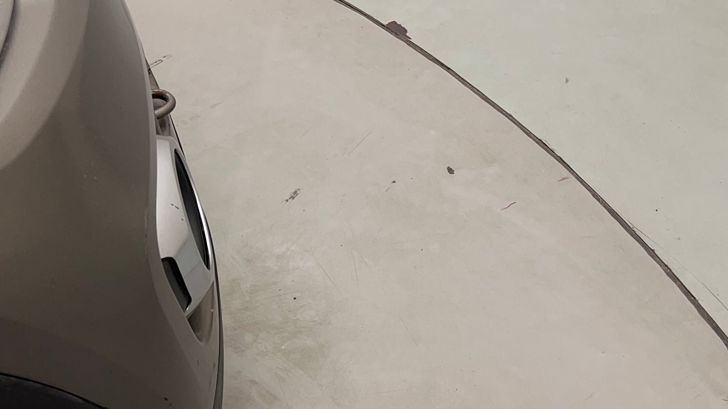Used 2016 Renault Kwid RXT Petrol Manual dents MINOR SCRATCH
