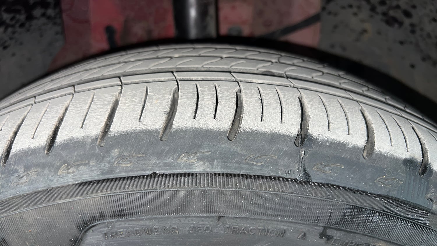 Used 2016 Tata Zest XT Petrol Petrol Manual tyres RIGHT FRONT TYRE TREAD VIEW