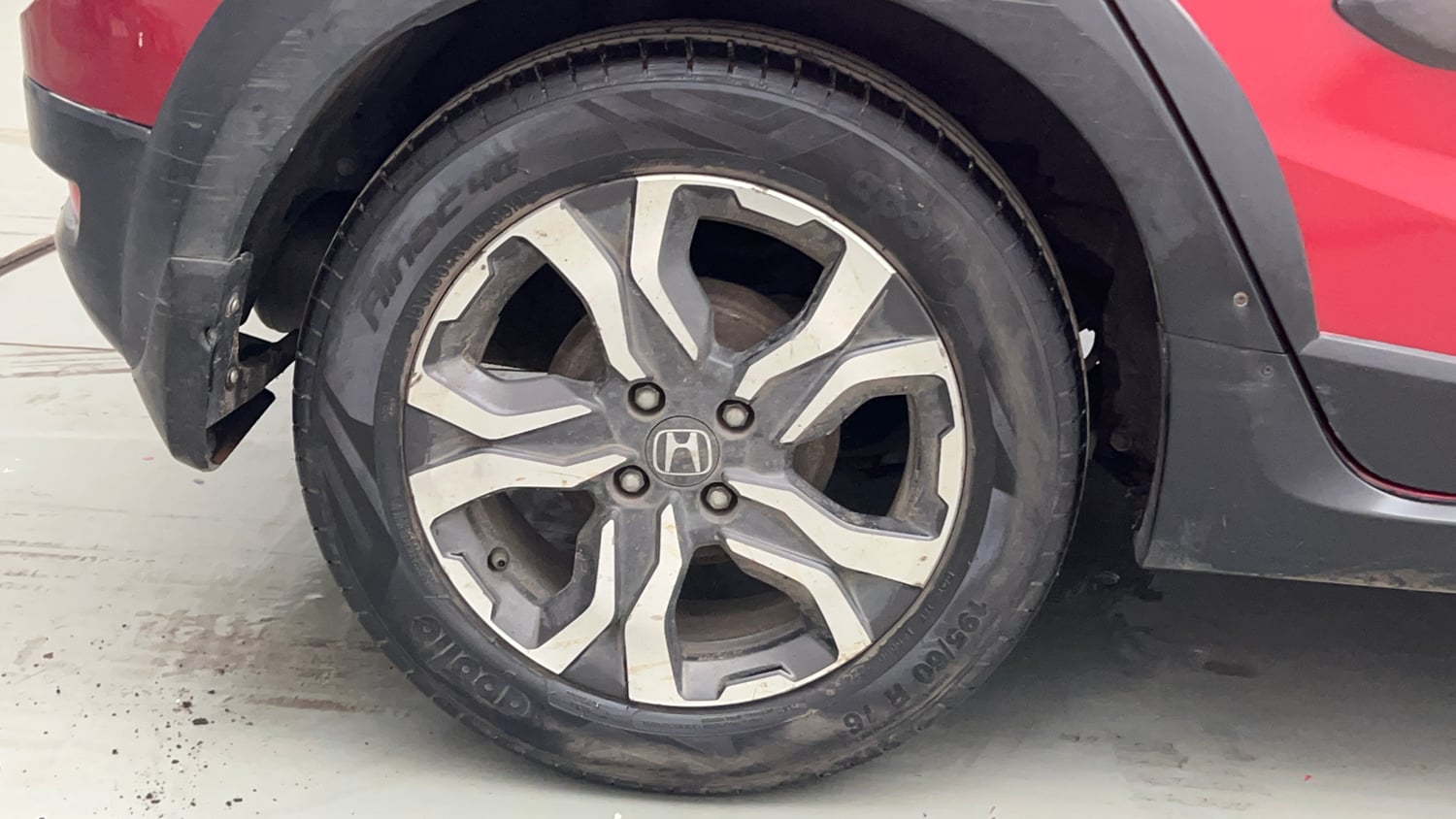 Used 2019 Honda WR-V VX MT Petrol Petrol Manual tyres RIGHT REAR TYRE RIM VIEW