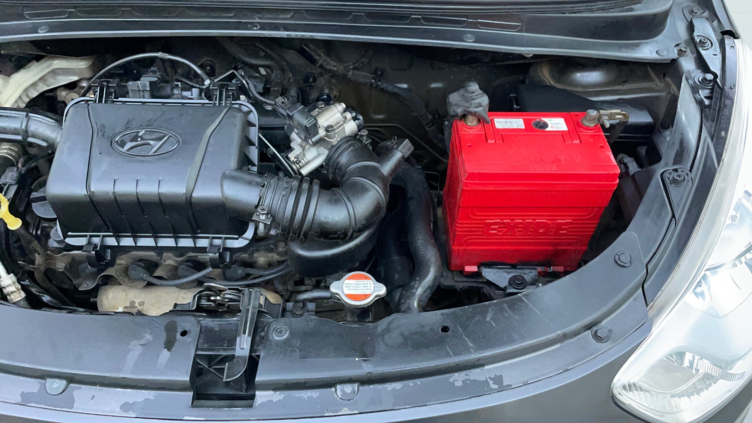 Used 2012 Hyundai i10 Magna 1.1 iRDE2 Petrol Manual engine ENGINE LEFT SIDE VIEW