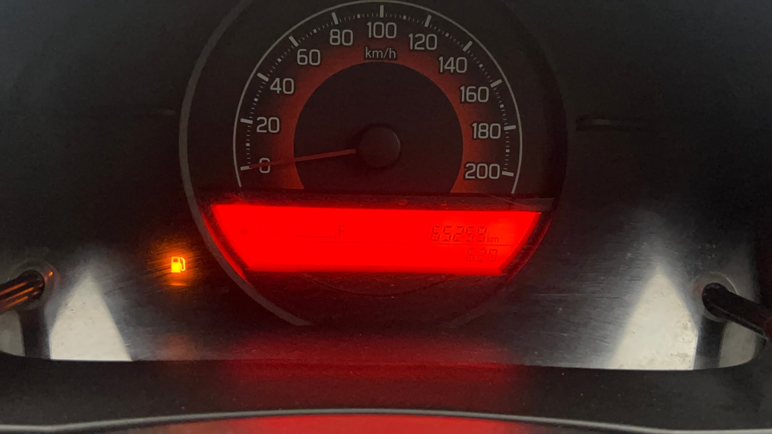 Used 2020 Maruti Suzuki Ignis Sigma 1.2 MT Petrol Manual interior CLUSTERMETER VIEW
