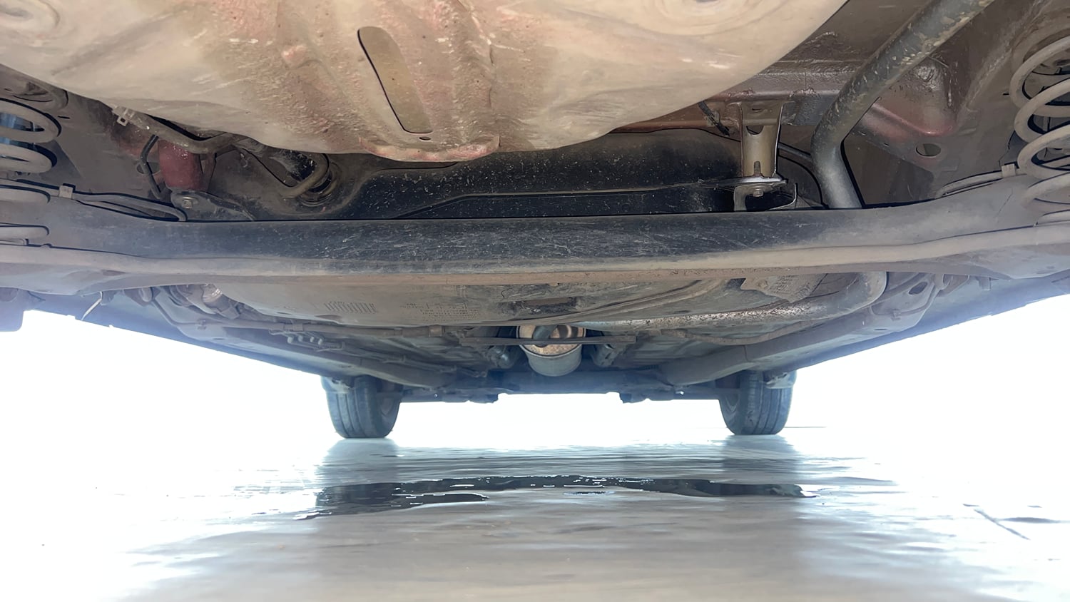 Used 2017 Maruti Suzuki Dzire ZXi Plus Petrol Manual extra REAR UNDERBODY VIEW (TAKEN FROM REAR)
