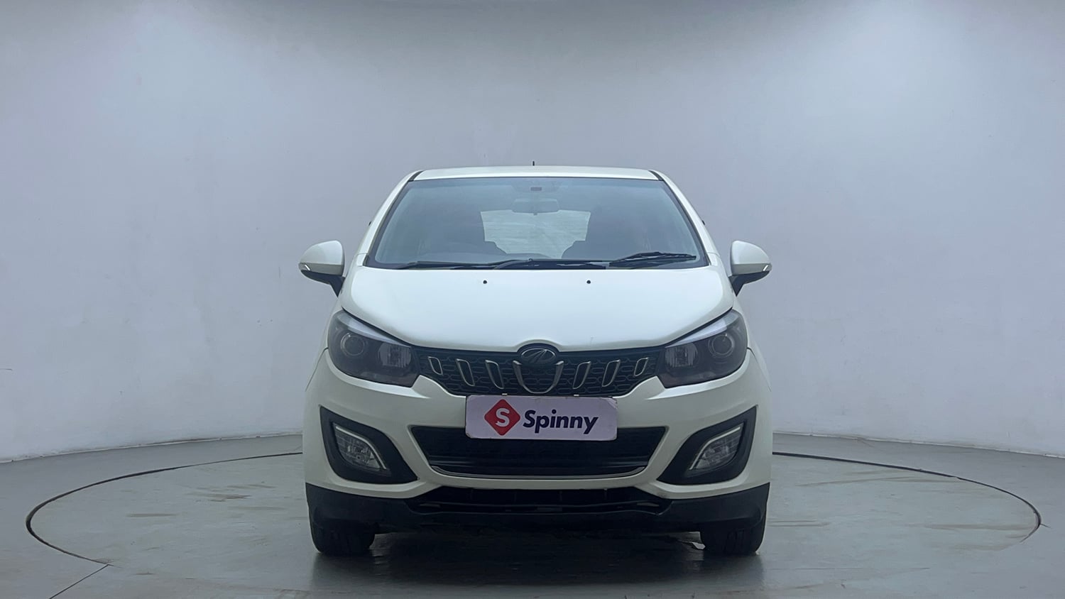 Used 2019 Mahindra Marazzo M6 7 STR Diesel Manual exterior FRONT VIEW