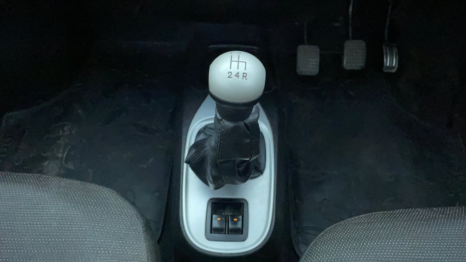 Used 2014 Tata Nano Twist XT Petrol Manual interior GEAR  KNOB VIEW