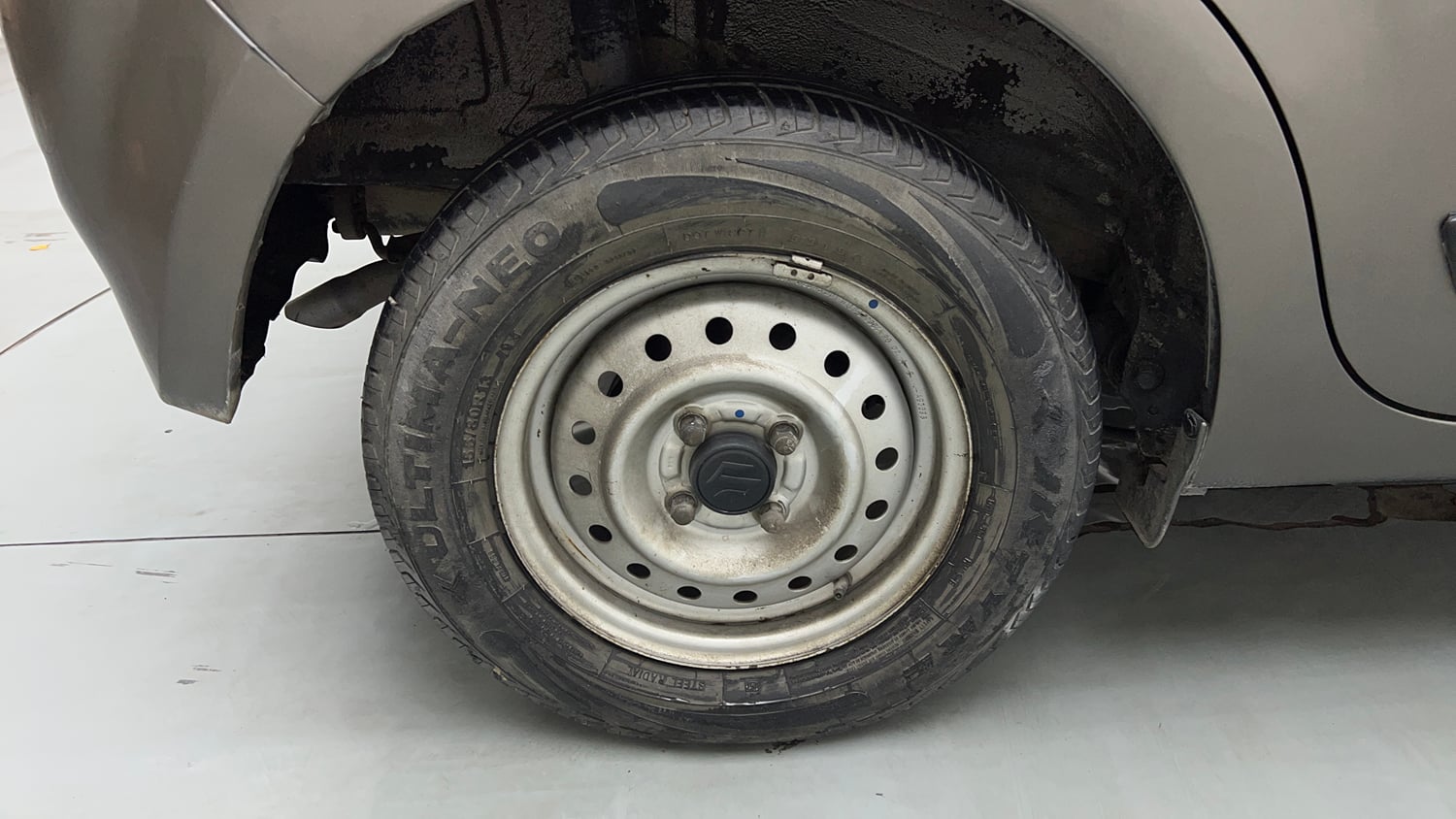Used 2020 Maruti Suzuki Wagon R LXi (O) 1.0 CNG Cng Manual tyres RIGHT REAR TYRE RIM VIEW