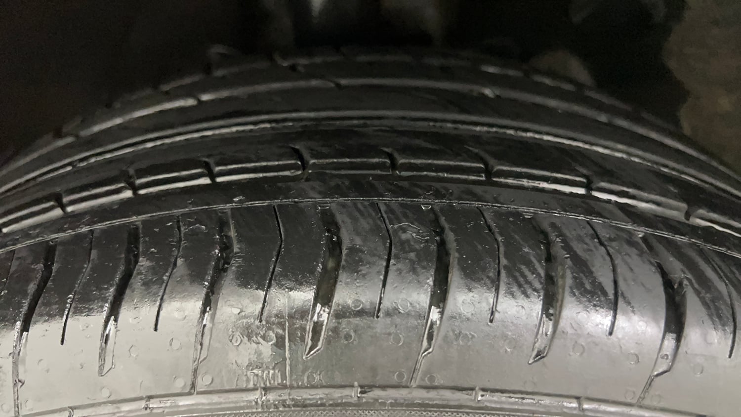 Used 2021 BMW X1 sDrive20d xLine Diesel Automatic tyres LEFT FRONT TYRE TREAD VIEW