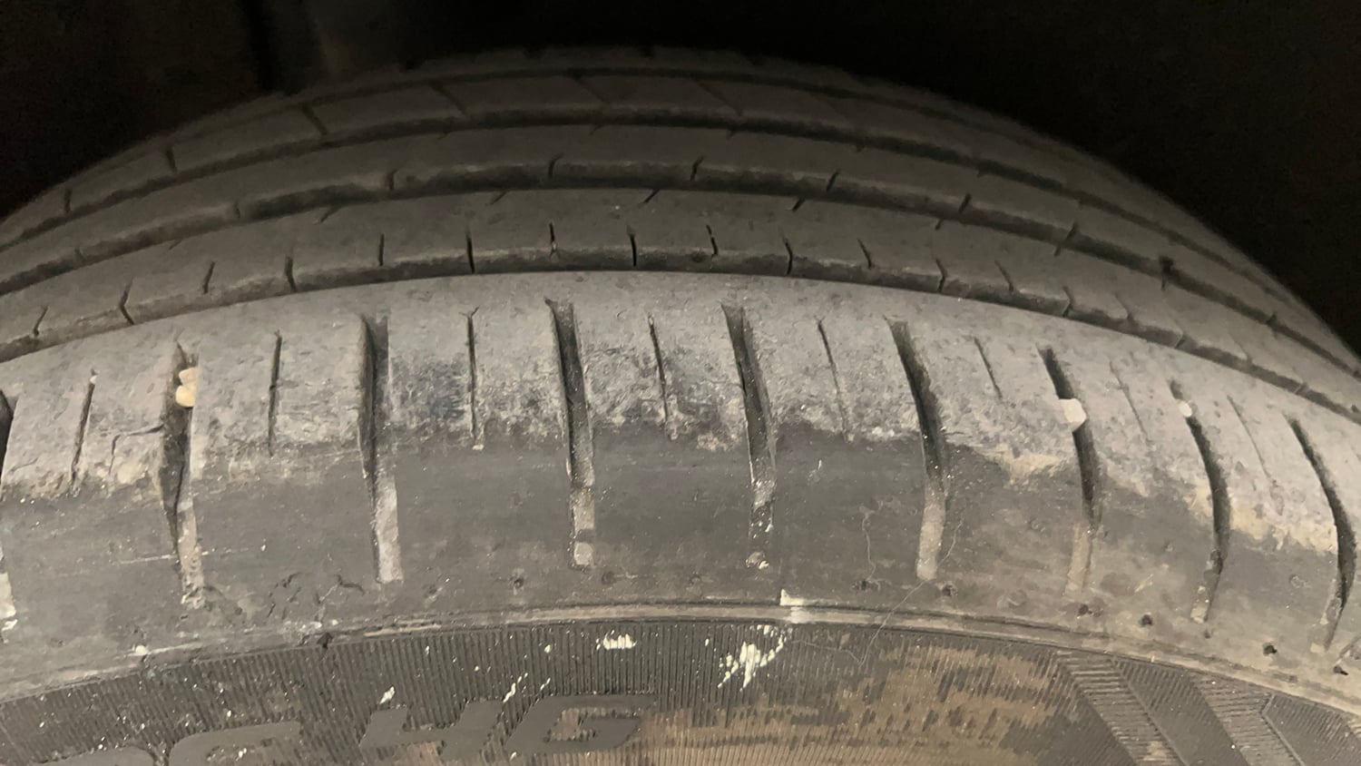 Used 2021 Toyota Glanza G Petrol Manual tyres RIGHT REAR TYRE TREAD VIEW