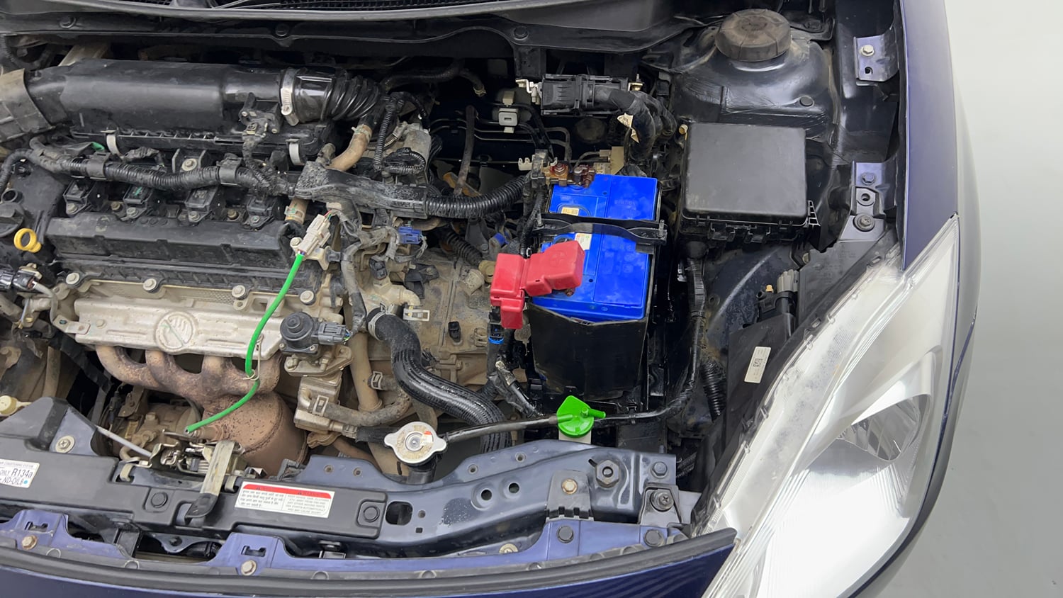 Used 2022 Maruti Suzuki Swift VXi Petrol Manual engine ENGINE LEFT SIDE VIEW