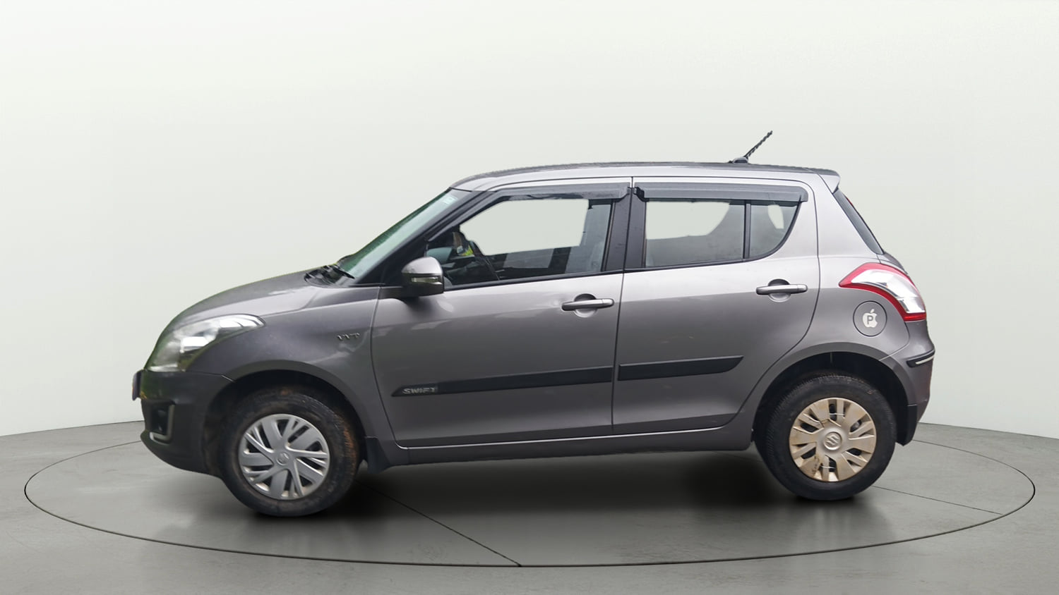 Used 2015 Maruti Suzuki Swift VXi Petrol Manual exterior LEFT SIDE VIEW