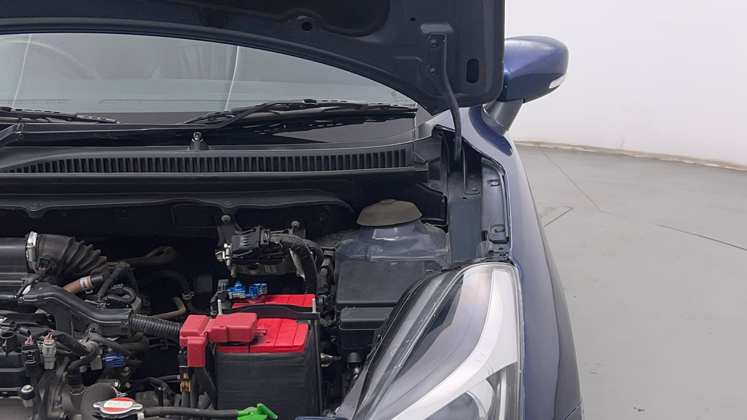 Used 2019 Maruti Suzuki Baleno Zeta Automatic Petrol Automatic engine ENGINE LEFT SIDE HINGE & APRON VIEW