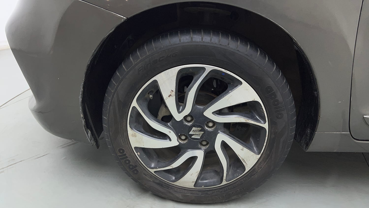 Used 2019 Maruti Suzuki Baleno Zeta Petrol Manual tyres LEFT FRONT TYRE RIM VIEW