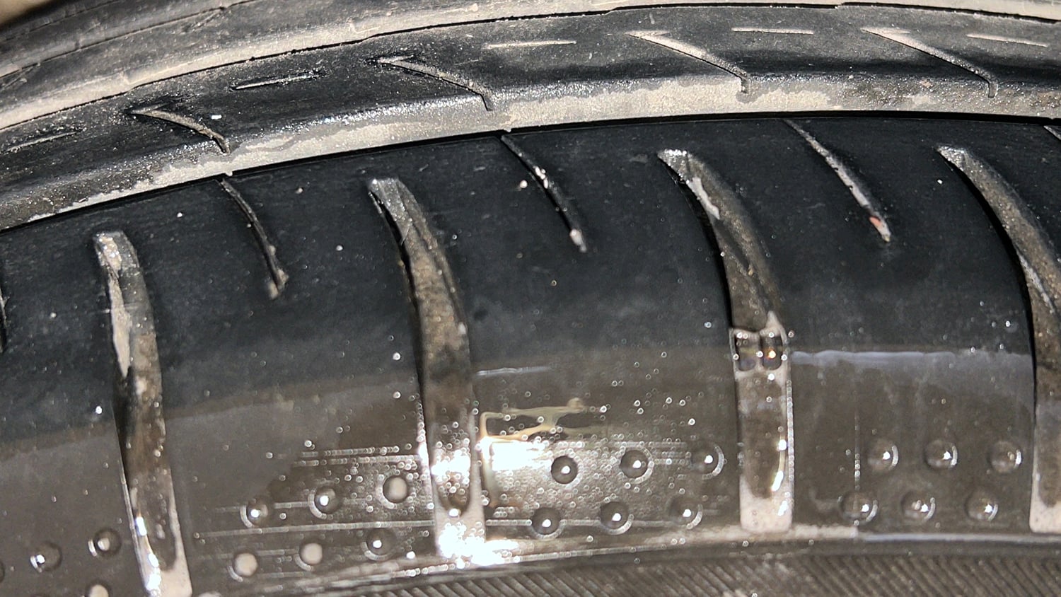 Used 2020 Kia Seltos GTX 1.4 Petrol Manual tyres LEFT FRONT TYRE TREAD VIEW