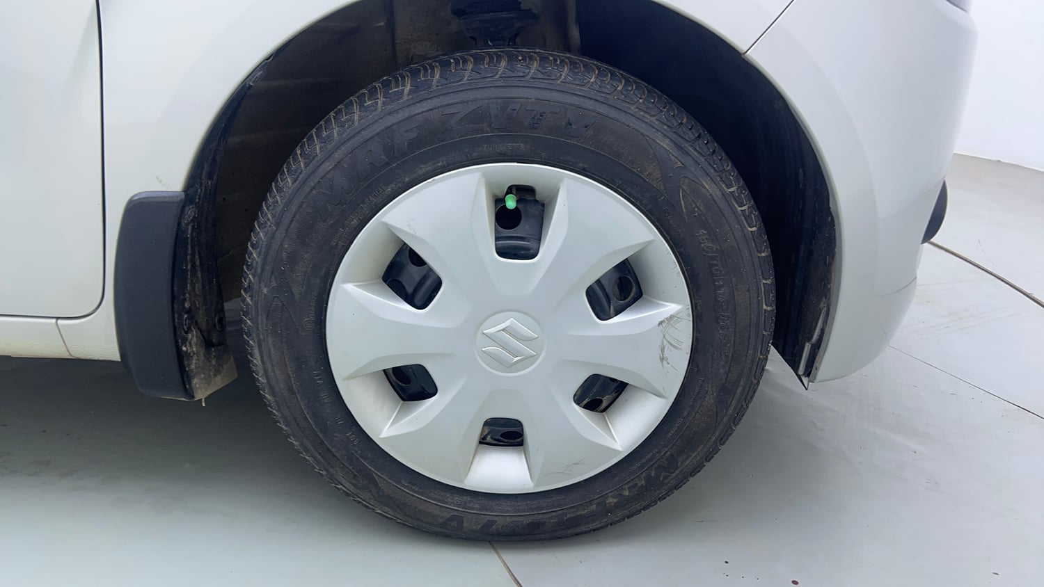 Used 2021 Maruti Suzuki Wagon R ZXi 1.2 Petrol Manual tyres RIGHT FRONT TYRE RIM VIEW