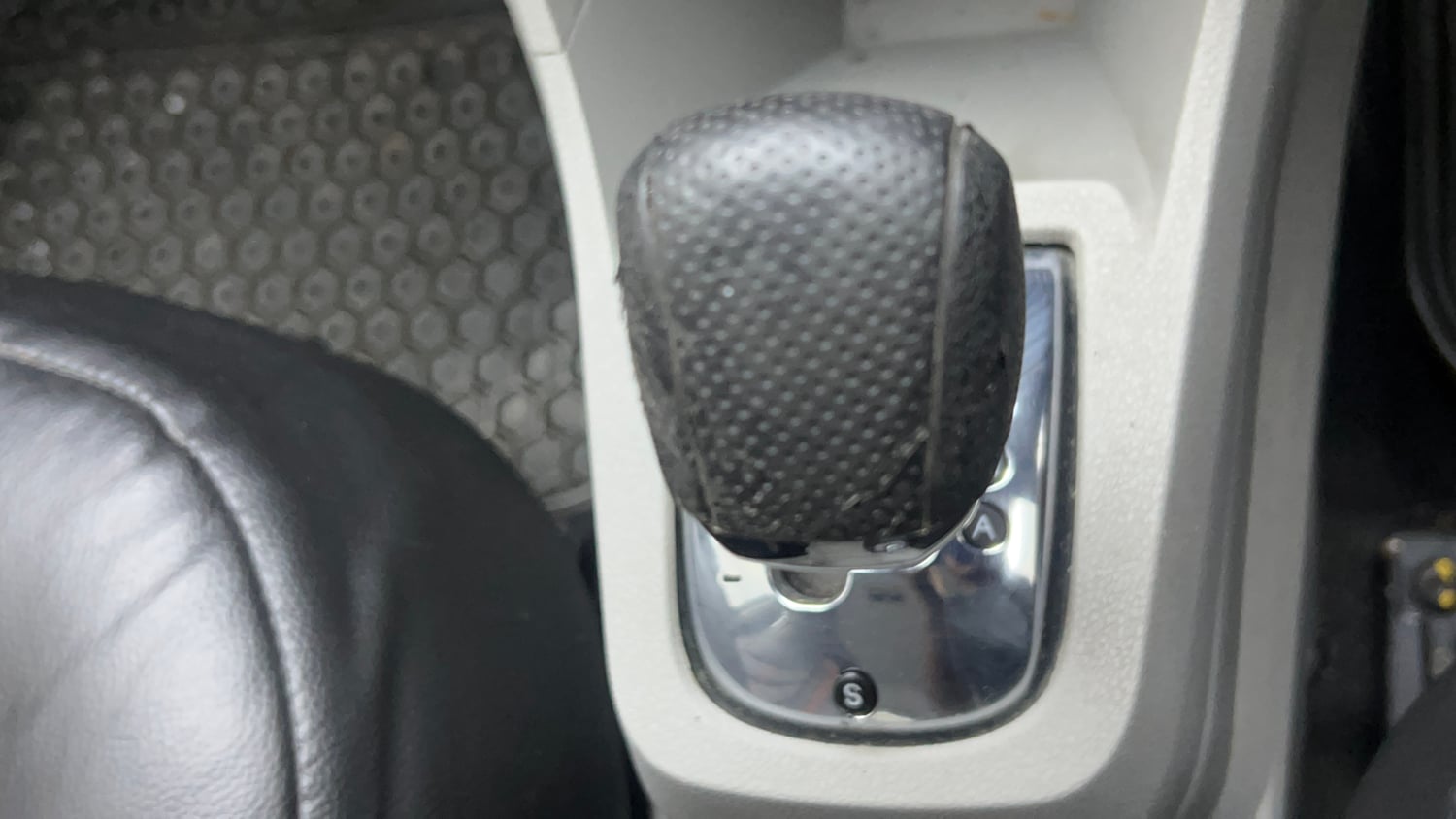 Used 2018 Tata Tiago Revotron XTA Petrol Automatic interior GEAR  KNOB VIEW