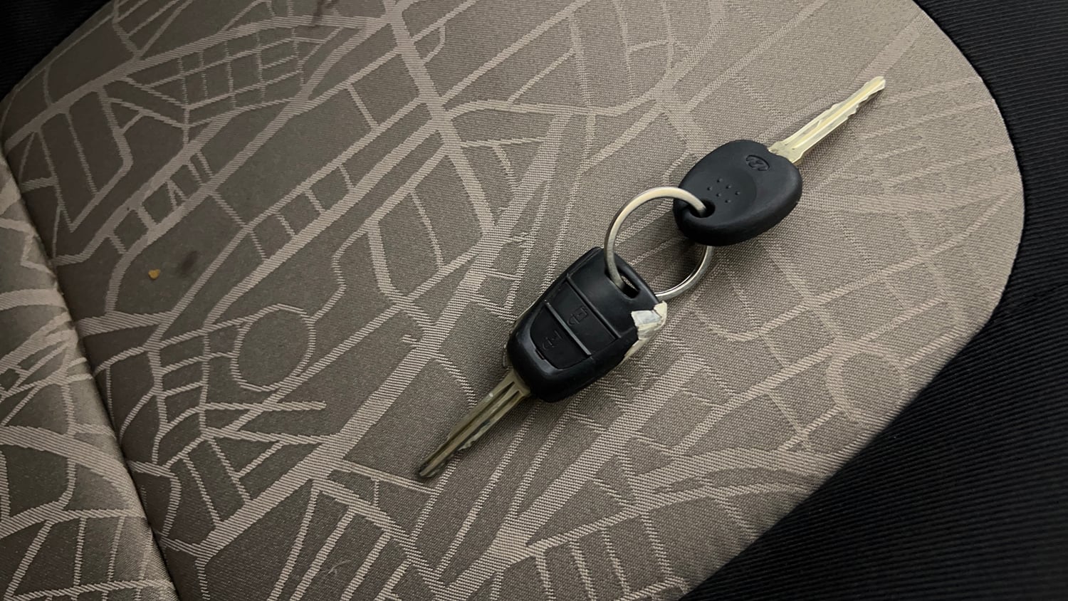 Used 2018 Hyundai Grand i10 Sportz (O) 1.2 Kappa VTVT Petrol Manual extra CAR KEY VIEW
