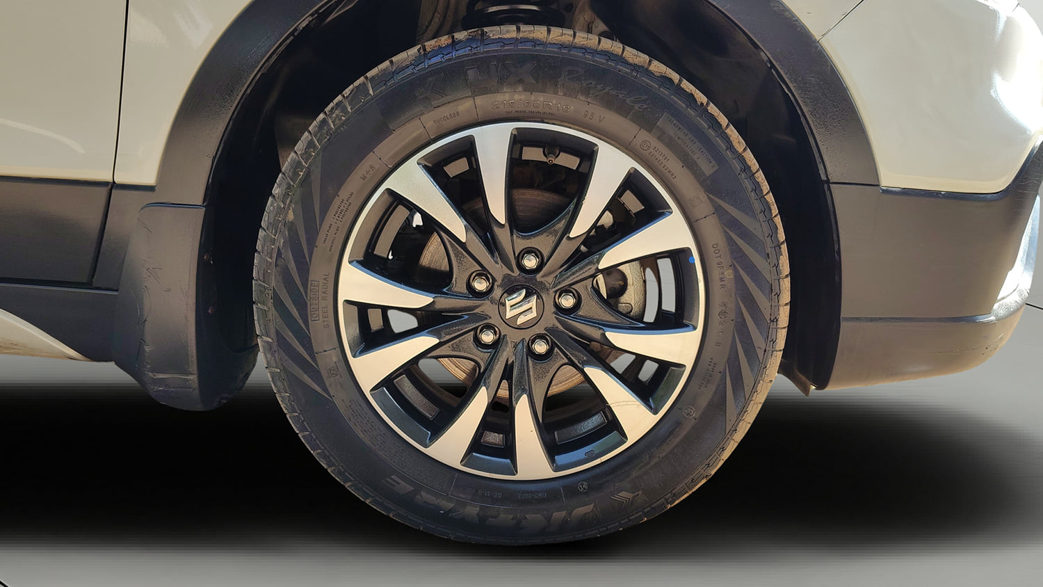 Used 2021 Maruti Suzuki S-Cross Zeta Petrol Manual tyres RIGHT FRONT TYRE RIM VIEW