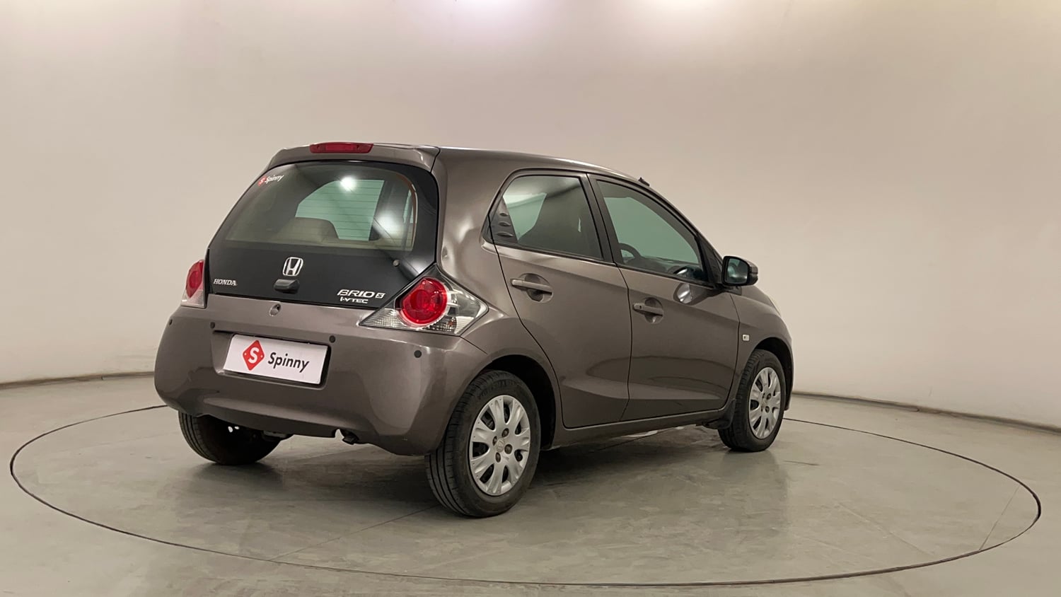 Used 2015 Honda Brio S MT Petrol Manual exterior RIGHT REAR CORNER VIEW