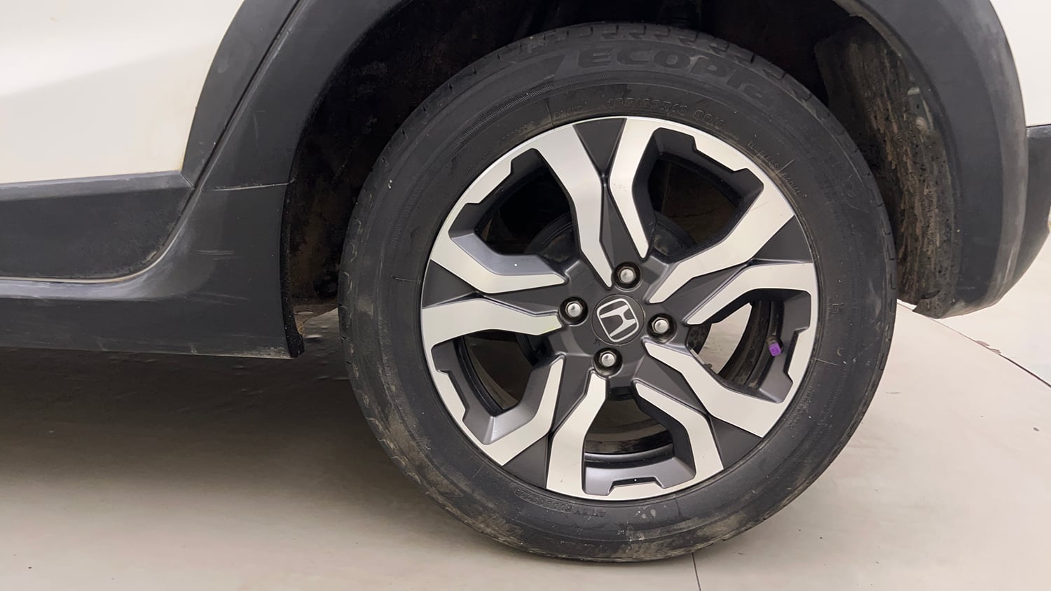 Used 2017 Honda WR-V VX MT Petrol Petrol Manual tyres LEFT REAR TYRE RIM VIEW