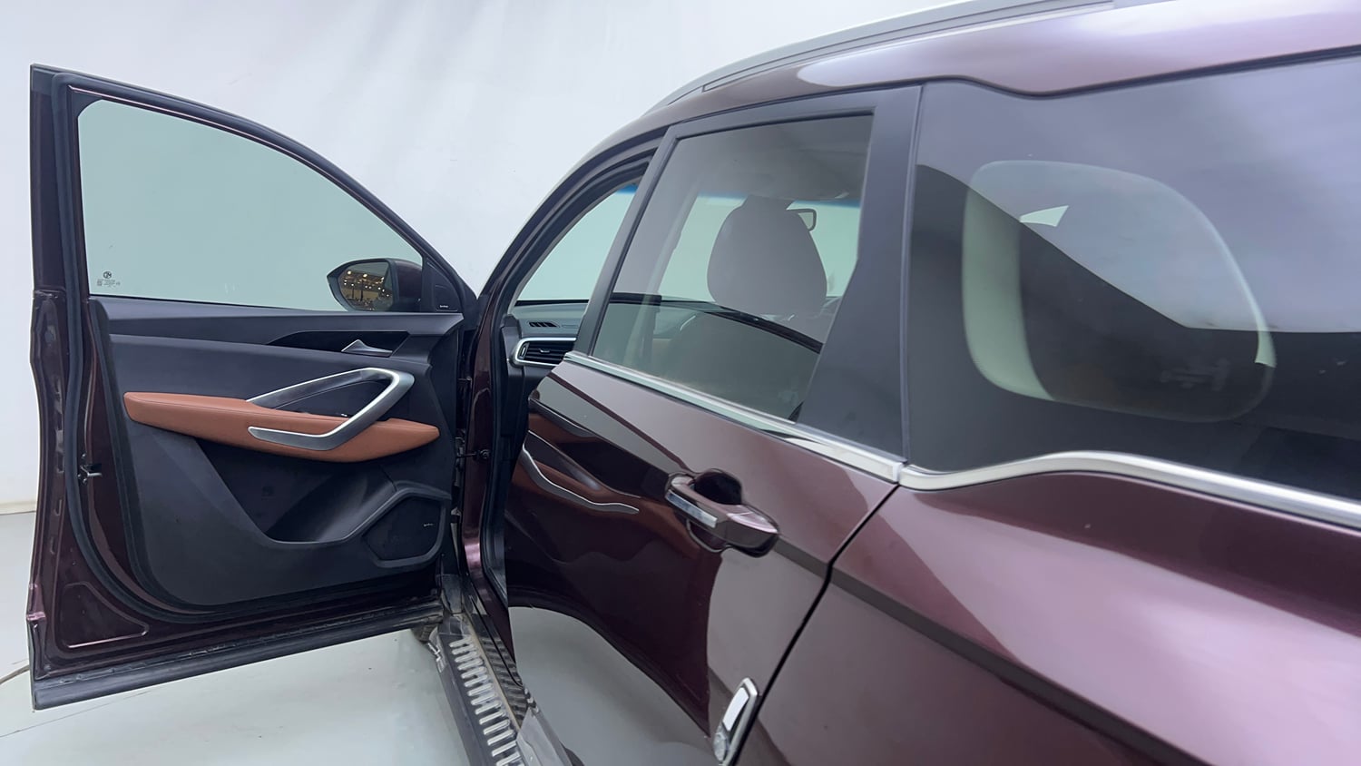 Used 2020 MG Motors Hector Plus Sharp 1.5 DCT Petrol Petrol Automatic interior LEFT FRONT DOOR OPEN VIEW