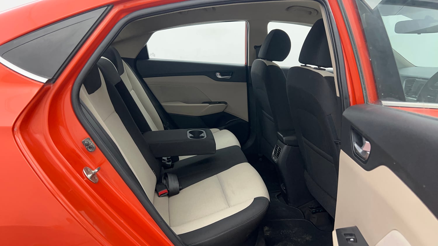 Used 2018 Hyundai Verna EX 1.6 VTVT AT Petrol Automatic interior RIGHT SIDE REAR DOOR CABIN VIEW