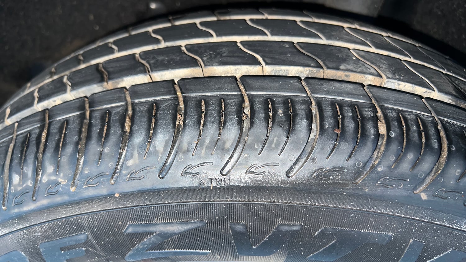 Used 2018 Maruti Suzuki Baleno Delta 1.2 Petrol Manual tyres LEFT REAR TYRE TREAD VIEW