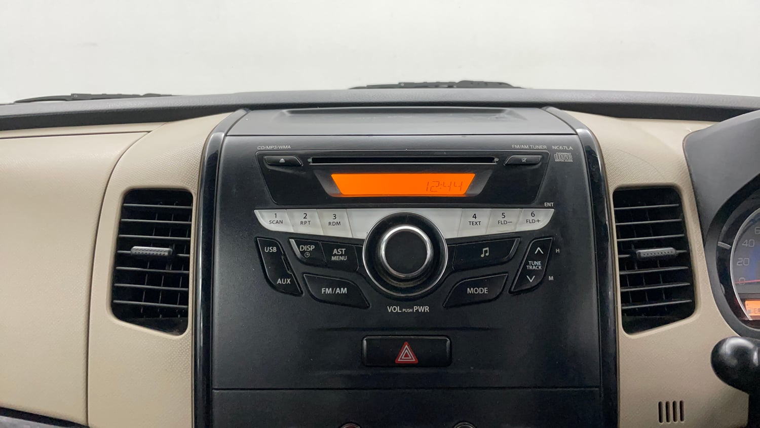 Used 2017 Maruti Suzuki Wagon R 1.0 VXI AMT Petrol Automatic top_features Integrated (in-dash) music system