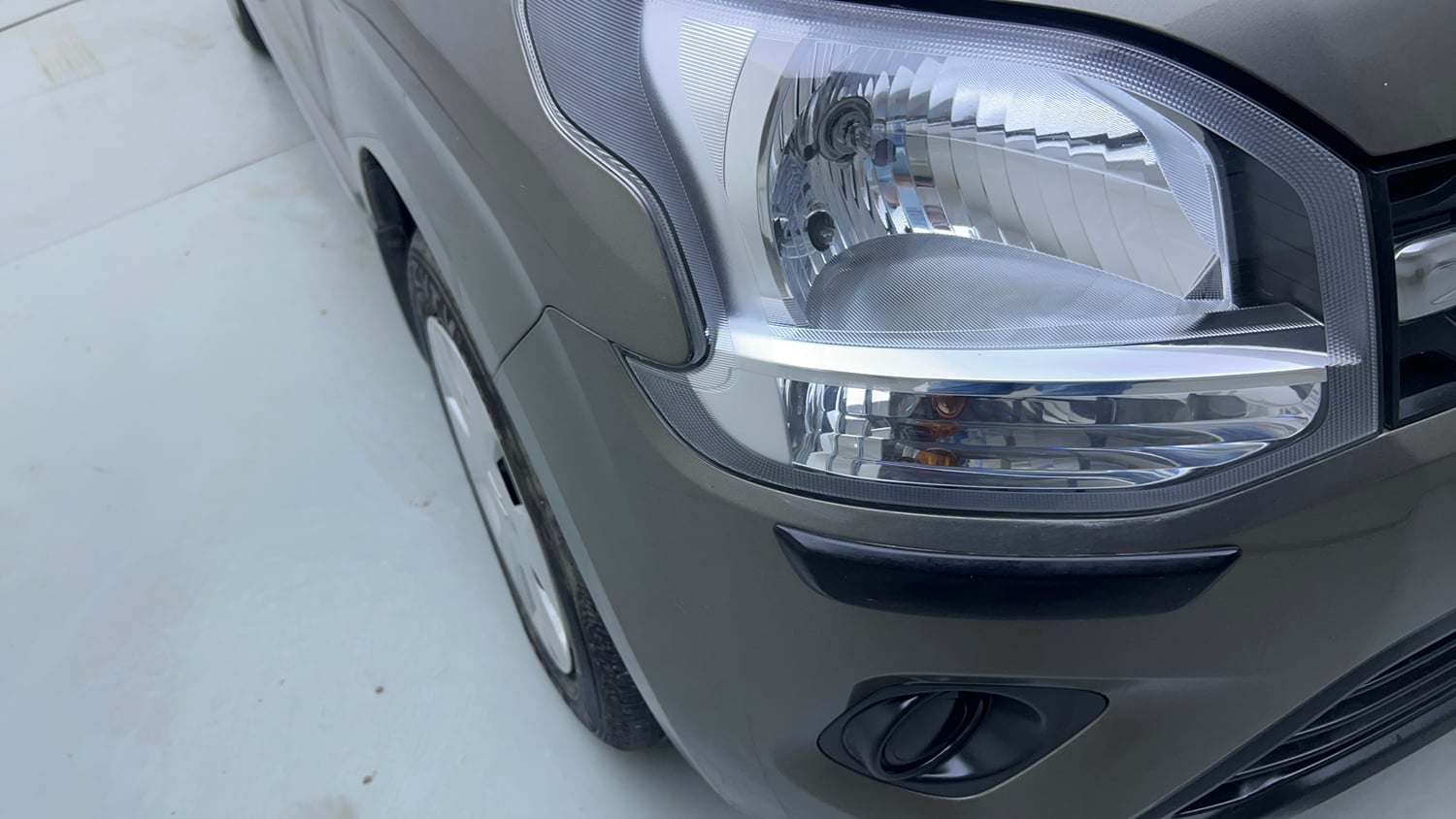 Used 2023 Maruti Suzuki Wagon R VXI 1.0 Petrol Manual dents MINOR SCRATCH