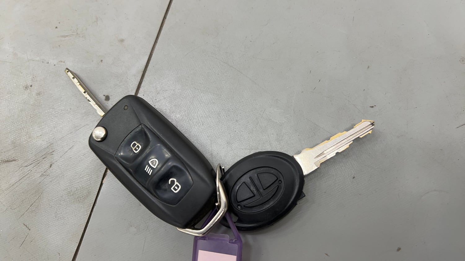 Used 2016 Tata Zest XT Petrol Petrol Manual extra CAR KEY VIEW