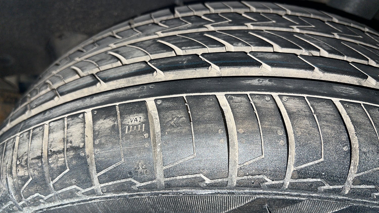 Used 2019 Maruti Suzuki Baleno Zeta Petrol Manual tyres LEFT REAR TYRE TREAD VIEW
