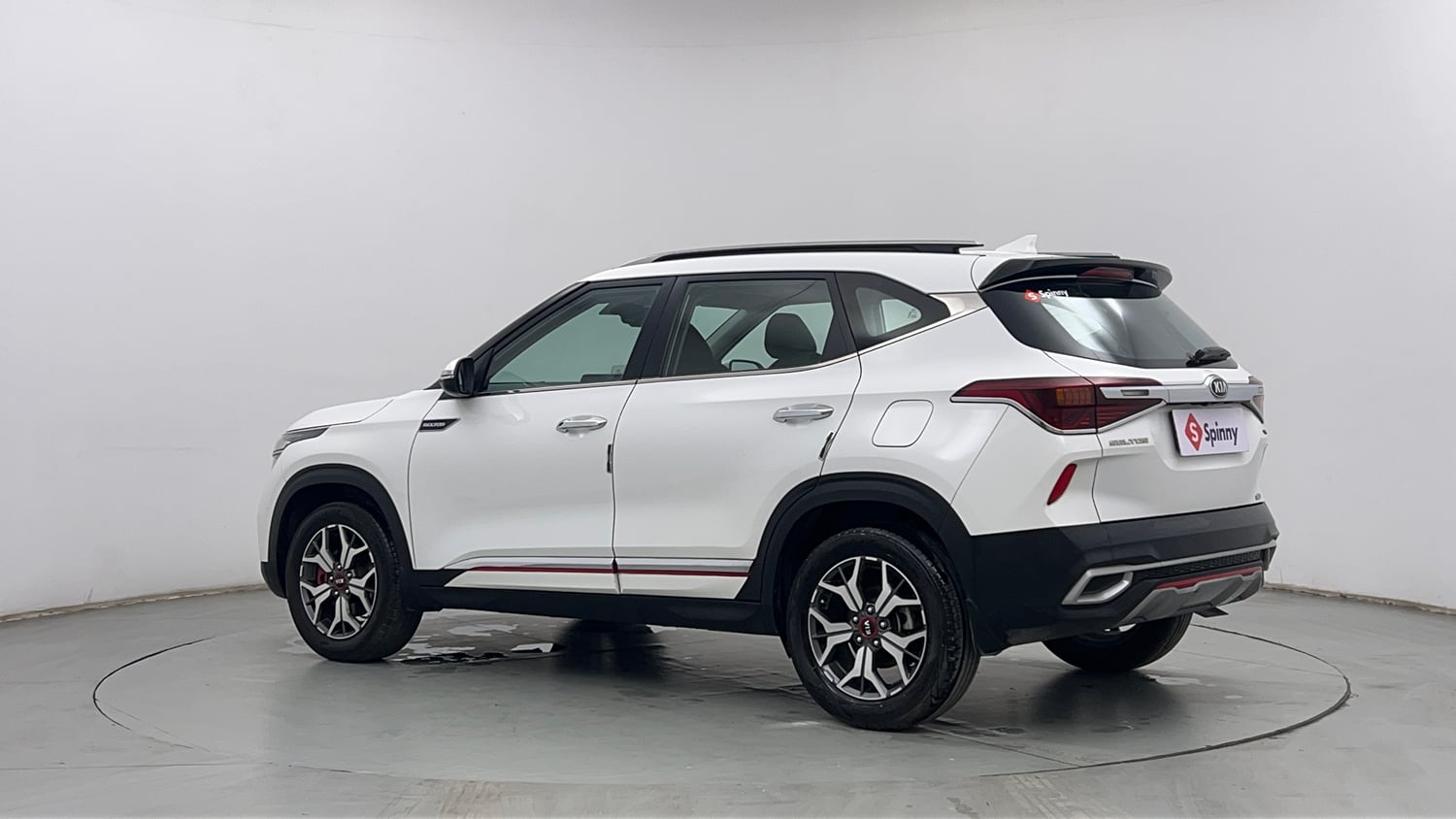 Used 2020 Kia Seltos GTX 1.4 Petrol Manual exterior LEFT REAR CORNER VIEW