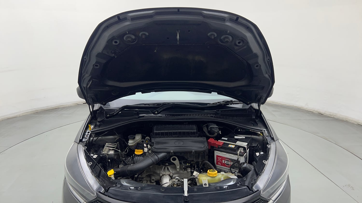 Used 2025 Tata Tiago XE CNG Cng Manual engine ENGINE & BONNET OPEN FRONT VIEW