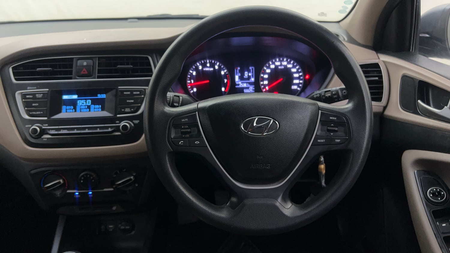 Used 2019 Hyundai Elite i20 Magna Plus 1.2 + CNG (Outside Fitted) Petrol Manual interior STEERING VIEW