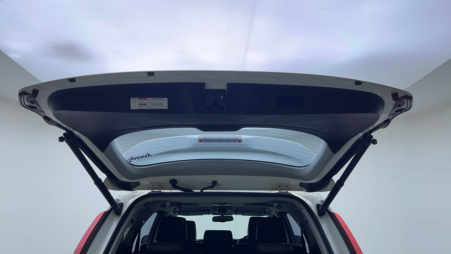 Used 2019 Toyota Fortuner 2.8 4x2 MT Diesel Manual interior DICKY DOOR OPEN VIEW