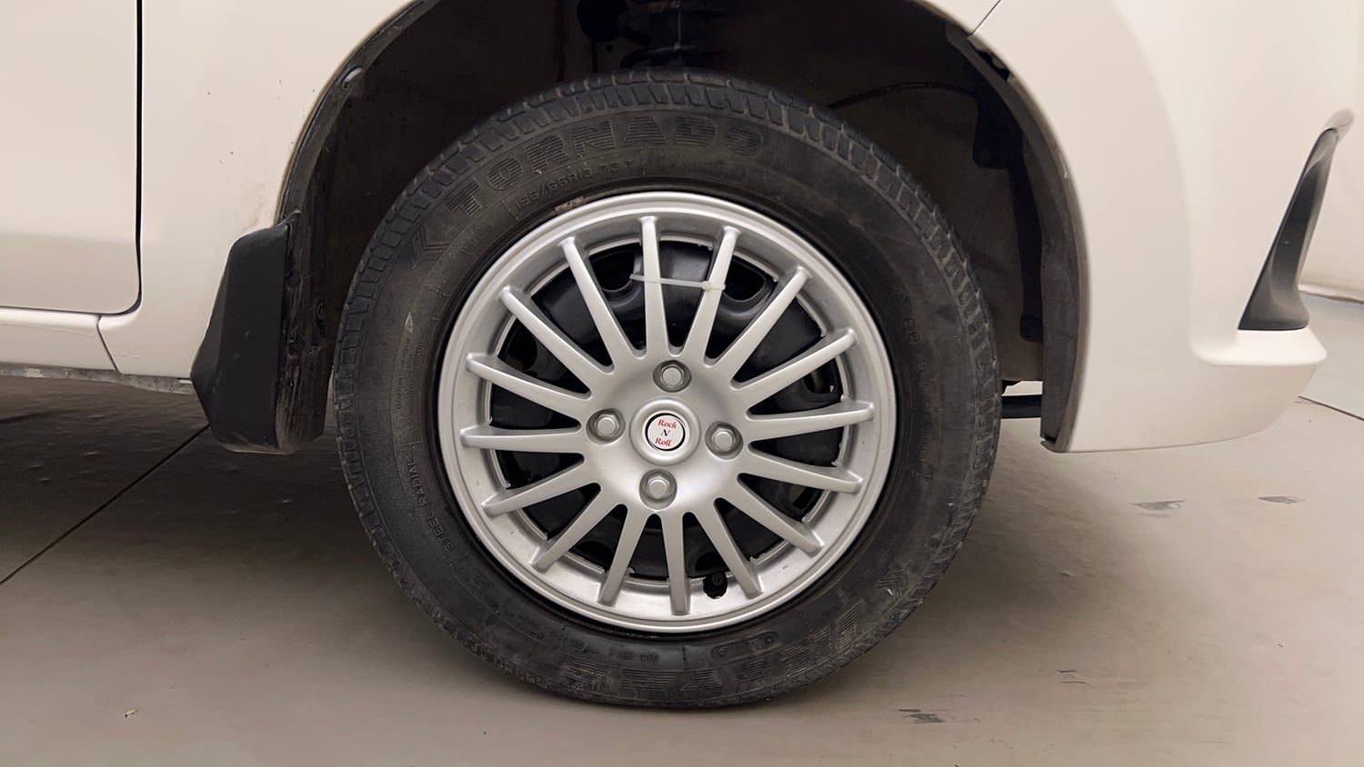 Used 2019 Maruti Suzuki Alto K10 VXi AMT Petrol Automatic tyres RIGHT FRONT TYRE RIM VIEW