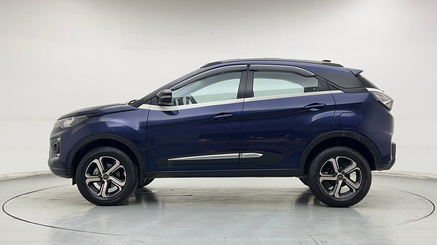 Used 2022 Tata Nexon XZA Plus (HS) Petrol Automatic exterior LEFT SIDE VIEW